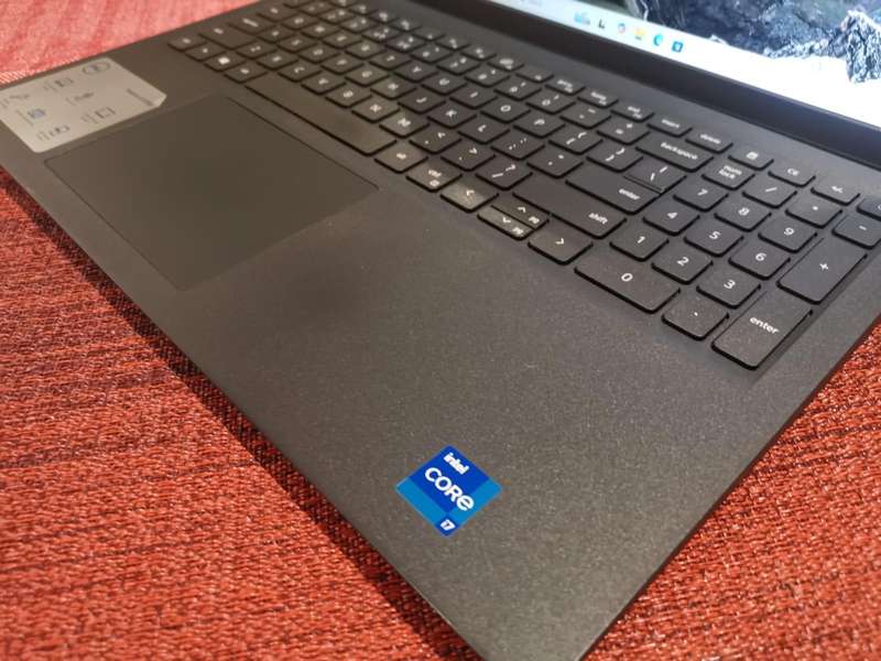 DELL INSPIRON 3511 | i7 11th gen | 8GB | 512GBSSD | 15.6" FHD Notebook