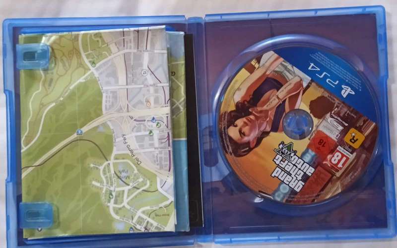 GTA V for PS4 Premium Edition (CIB)