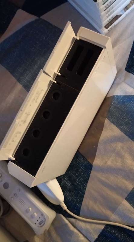 Nintendo Wii boxed console with 16 games