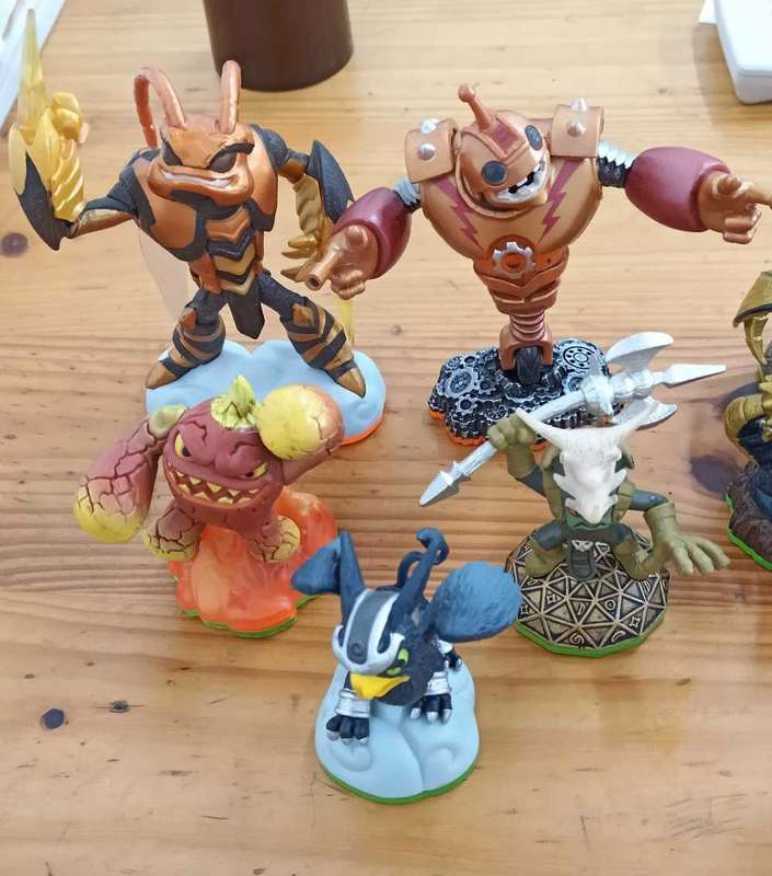 Skylanders Bundle (11 Characters)