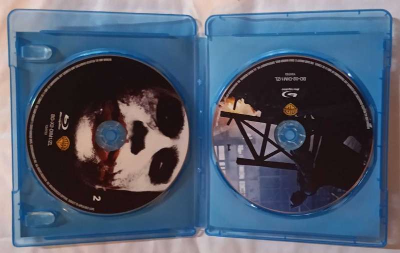 The Dark Knight (2 - disc special edition) on Blu-ray