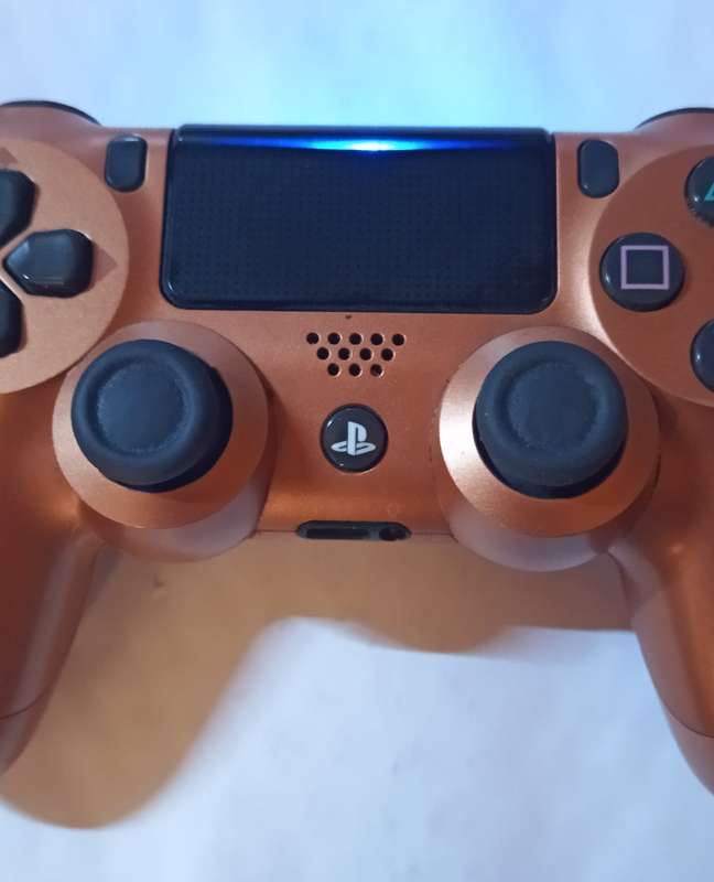 PS4 DualShock 4 wireless controller V2