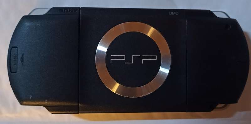 PSP console 1004 with extras