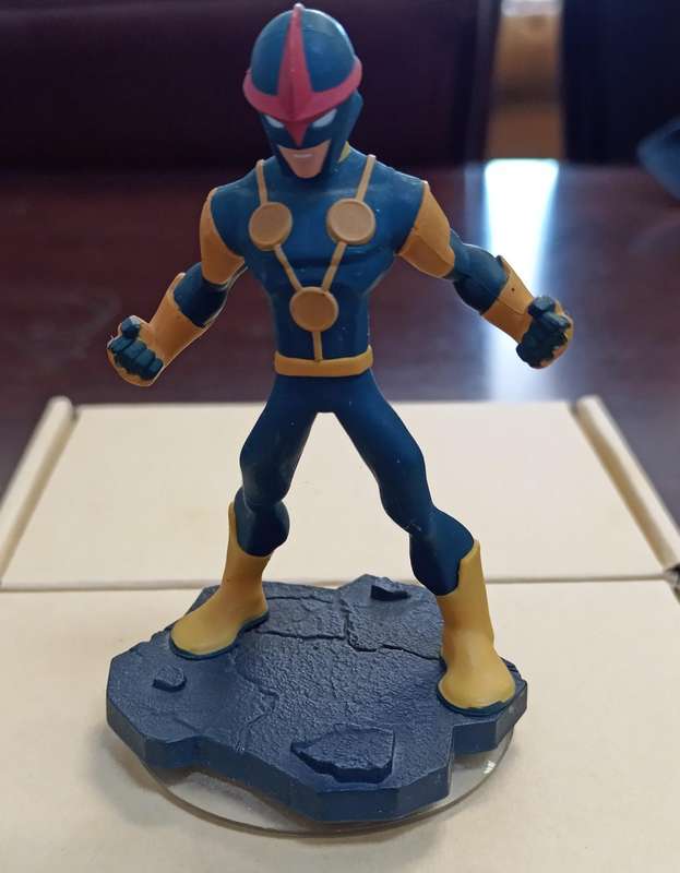 Disney Infinity 2.0 Nova Figure