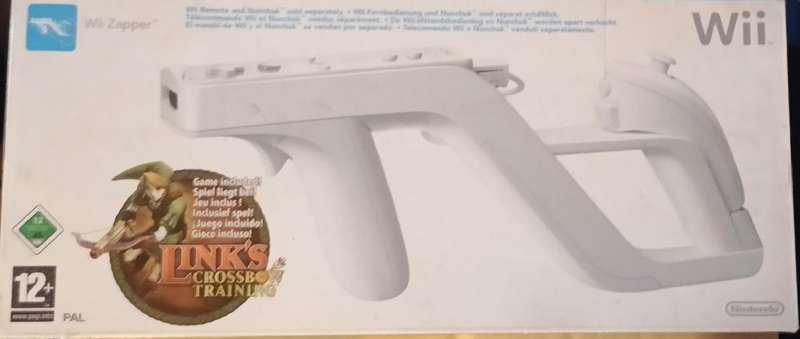 Wii Zapper gun in box with game