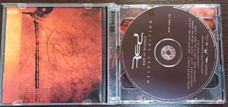 Red End of Silence Deluxe Edition