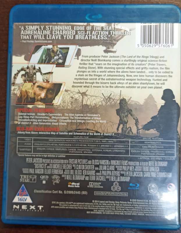 District 9 on Blu-ray (Movie)