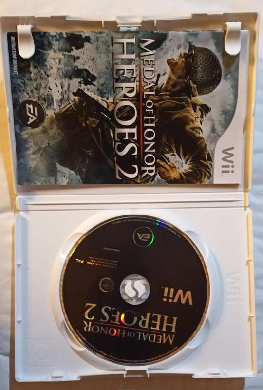 Medal of Honor Heroes 2 for the Nintendo Wii PAL CIB