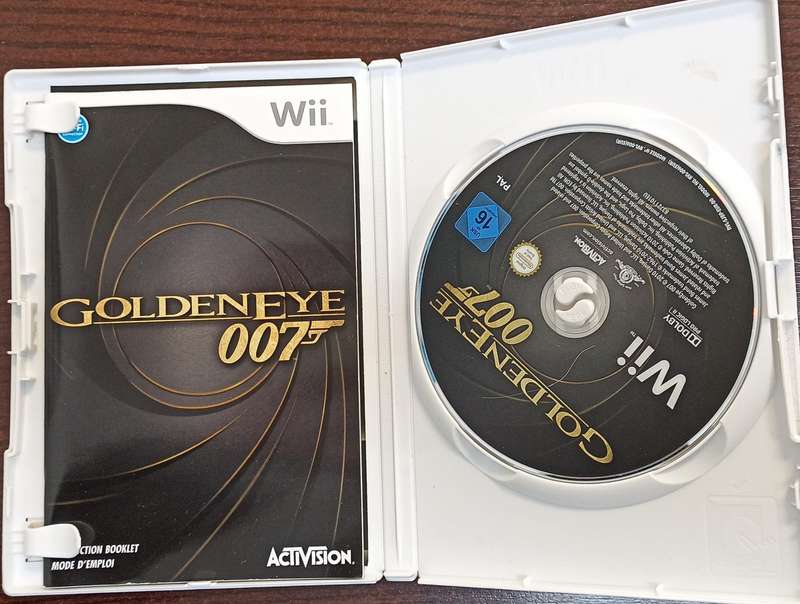 Golden Eye 007 for the Nintendo Wii PAL CIB