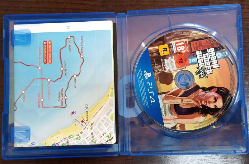 GTA V for PlayStation 4 Premium Edition (CIB, MINT)