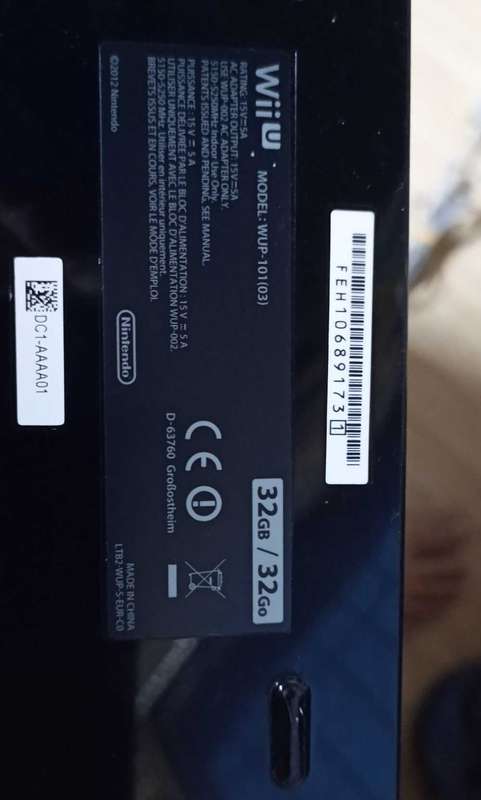Nintendo Wii U Console with 5 games