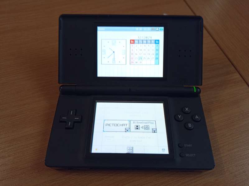 Nintendo DS lite