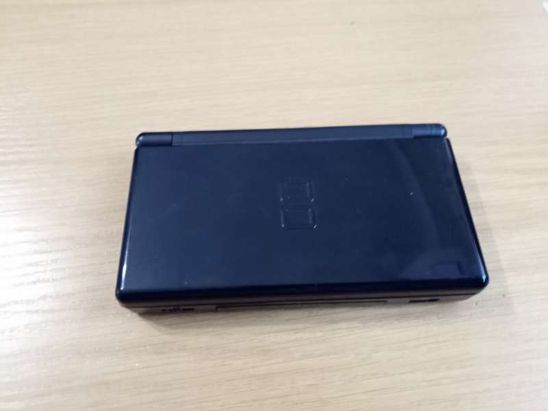 Nintendo DS lite