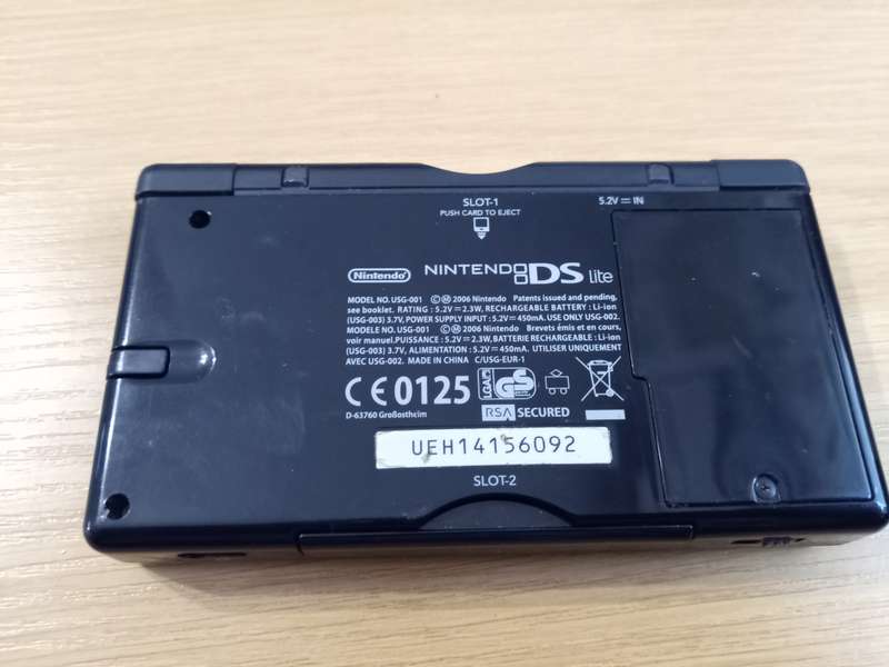 Nintendo DS lite