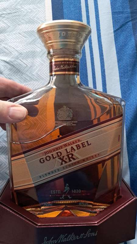 Johnnie Walker Gold Label XR Vintage Edition