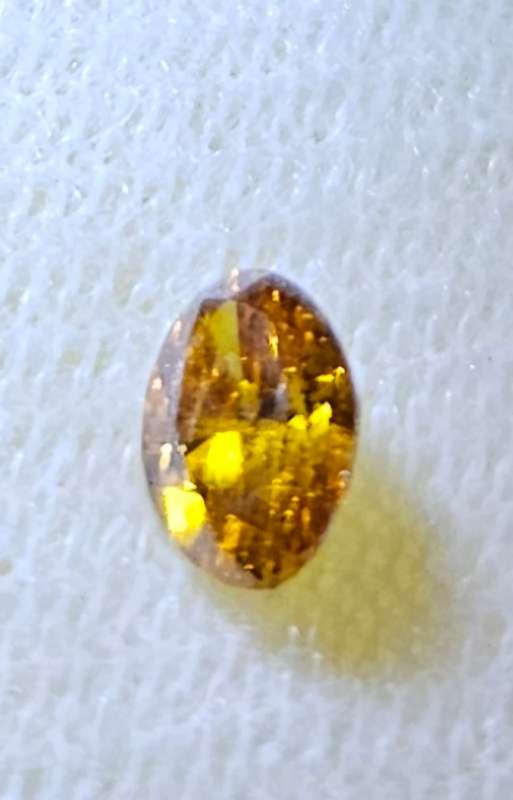 Diamond - Oval - 0.56ct - Vivid Fancy Brown Yellow Orange
