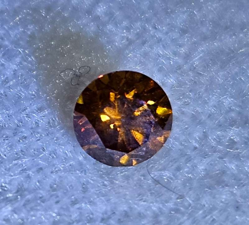 Diamond - 0.31ct - Fancy Vivid Brown Orange