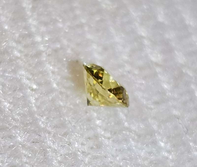 Diamond - 0.17ct - Fancy Yellow