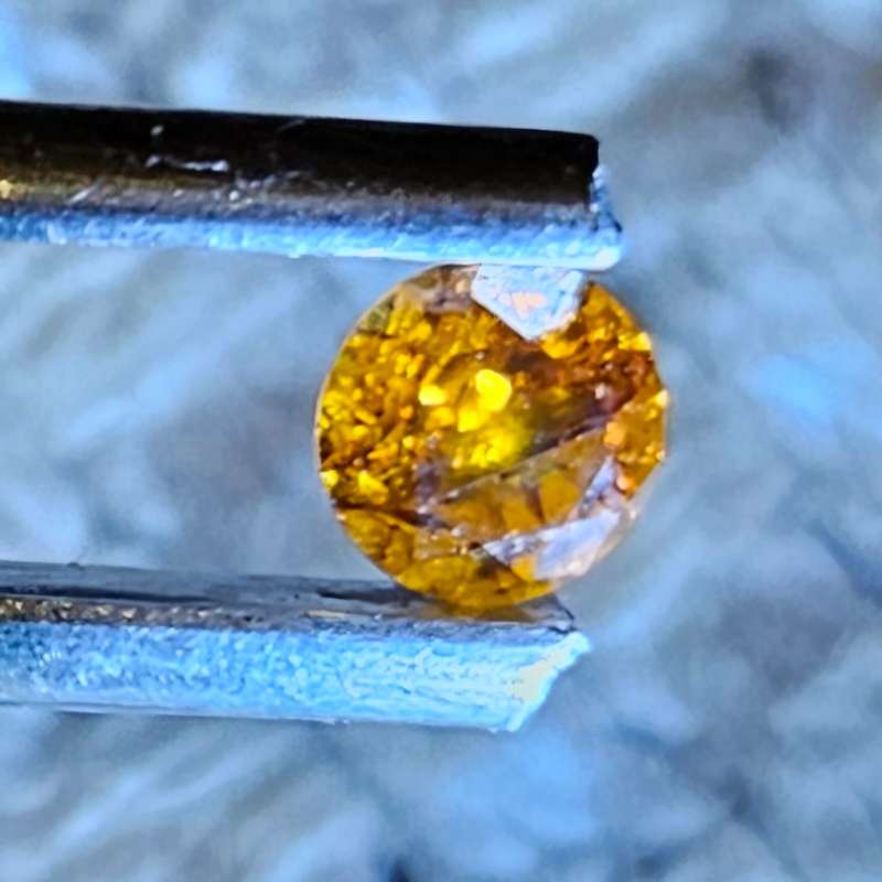 Diamond - 0.55ct - Vivid Fancy Brownish Orange