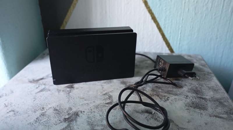Nintendo Switch 32GB with accessories and bonus game