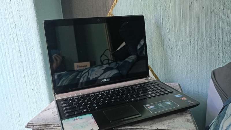 Asus N61J laptop for spares or repairs