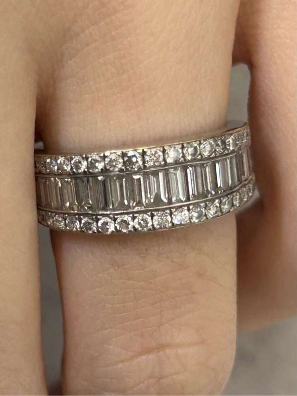 18ct White Gold Diamond Ring
