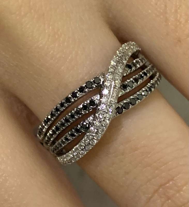 9ct white gold diamond ring