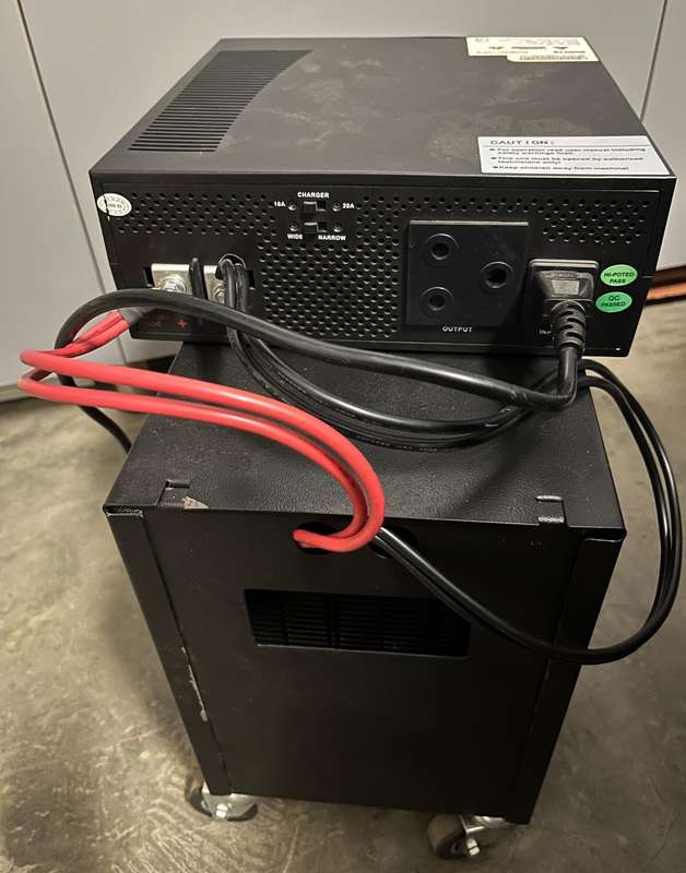 Ellies 720W 1200VA Inverter / Uninterruptible Power Supply (UPS) with trolley