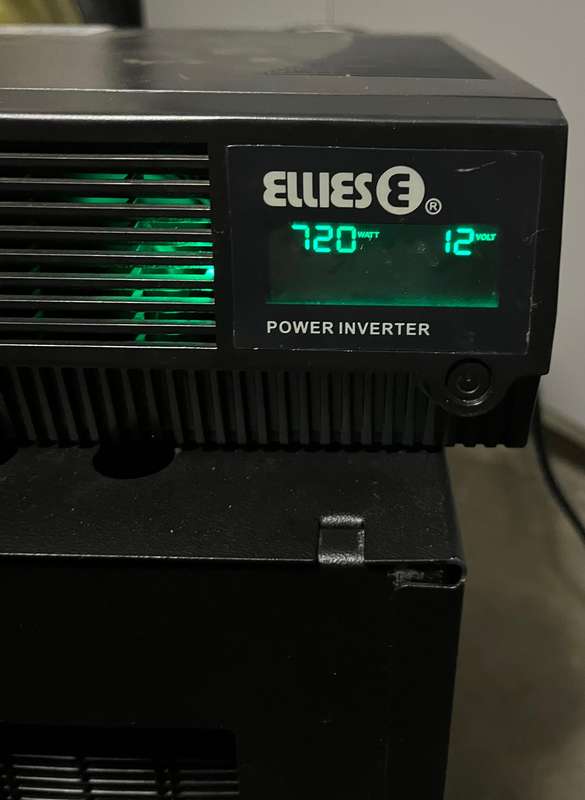 Ellies 720W 1200VA Inverter / Uninterruptible Power Supply (UPS) with trolley