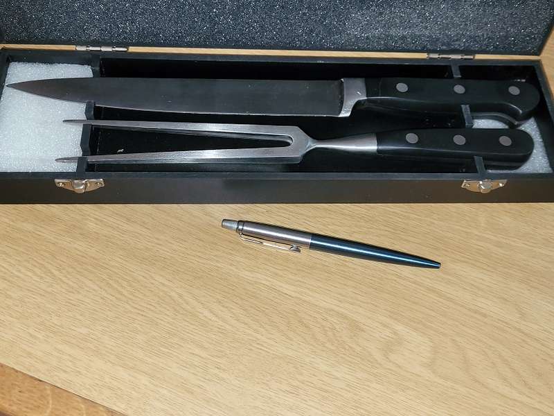 Great Gift ! Quality Cuisine meat carving set in a box ! New !
