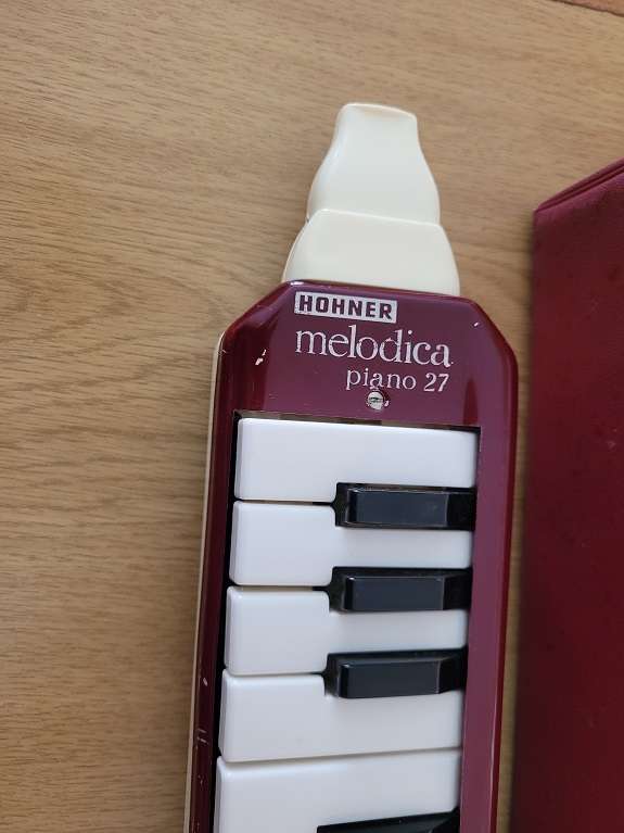VINTAGE ! Excellent Condition ! 1950-60 Hohner Melodica 27 mouth piano !
