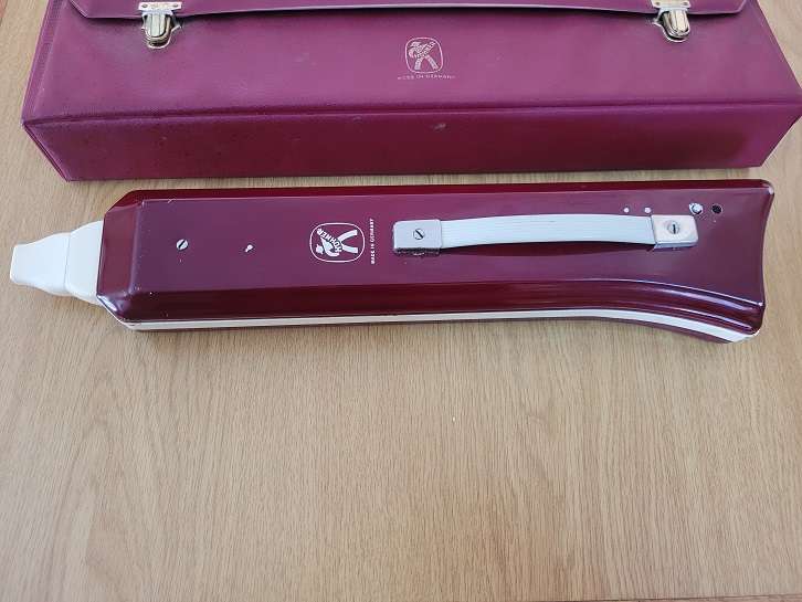 VINTAGE ! Excellent Condition ! 1950-60 Hohner Melodica 27 mouth piano !