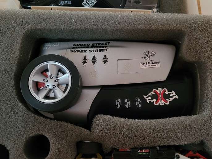 GREAT FIND ! Collectable XMods 1:32 scale Honda Civic RC in original case ! 100% working !