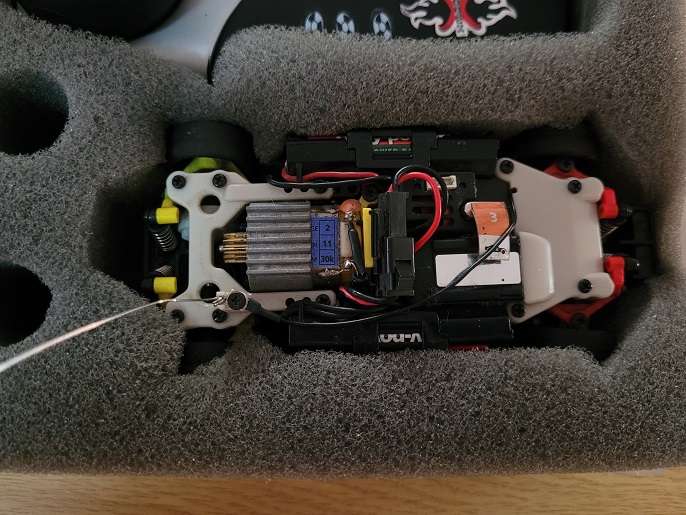 GREAT FIND ! Collectable XMods 1:32 scale Honda Civic RC in original case ! 100% working !