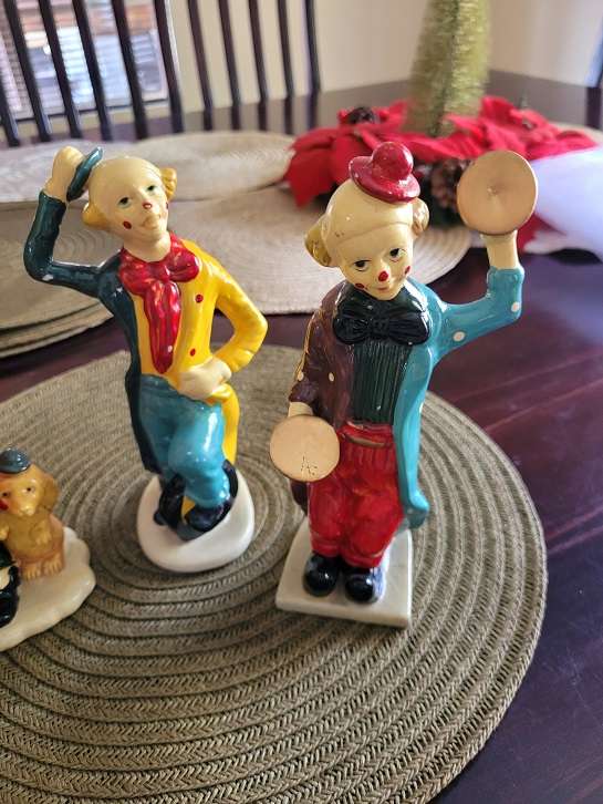 Stunning collection ! 11 x VintagePorcelain Clowns in nice condition !
