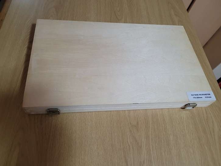 Oxford Micrometer Screw in wooden box