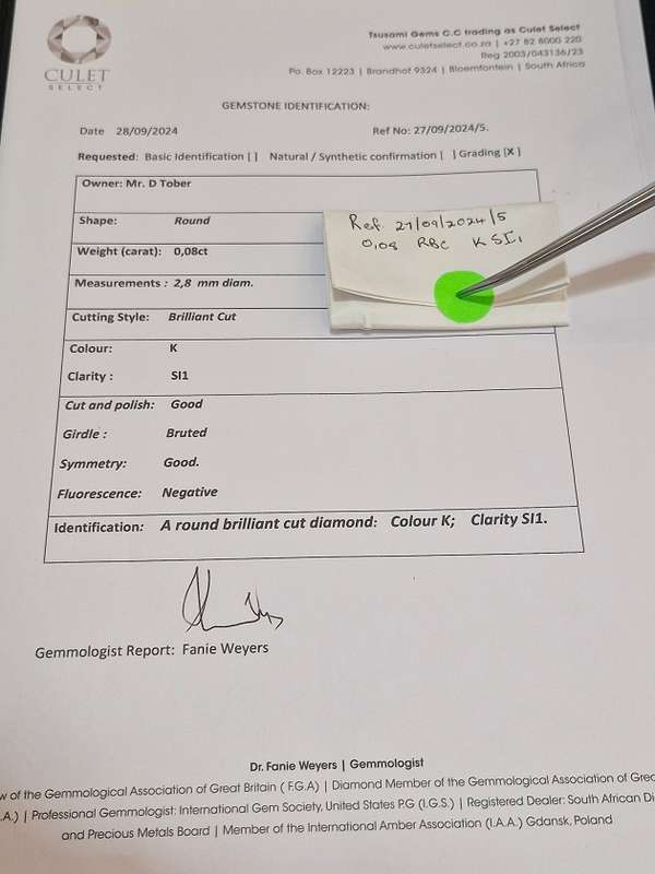 Beautiful Little Natural Diamond ! Certified ! 0.08ct Si1 clarity !