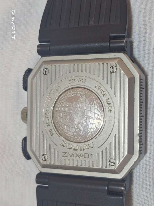 WOW ! RARE FIND IN SA ! ZODIAC Adventurer ZMX 01 Swiss Made Chronograph !!