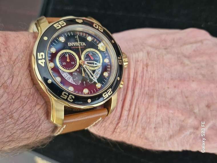 STUNNING ! Invicta Master of the Oceans, Pro diver Chronograph !