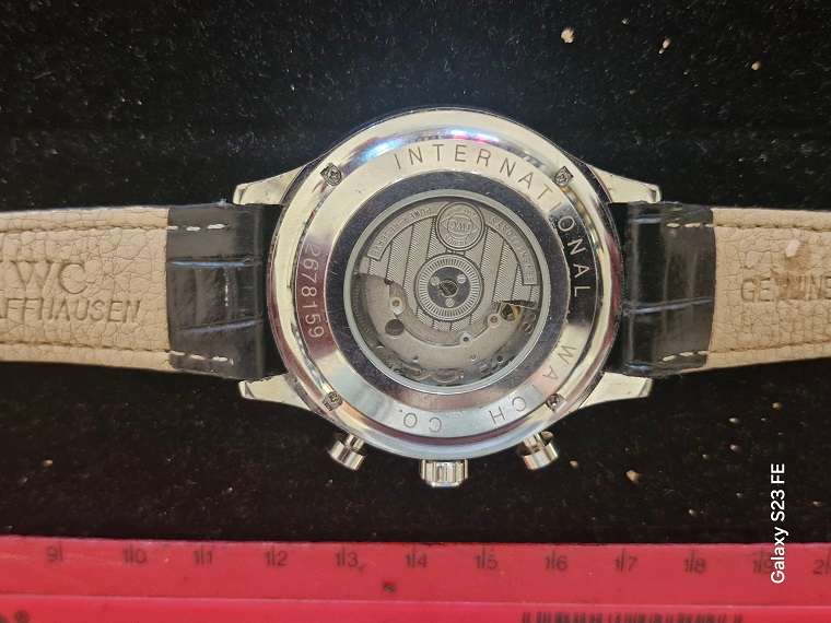 Stylish IWC Schaffhausen Men's Automatic Movement Watch