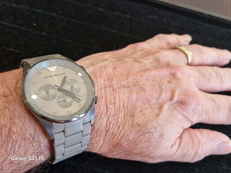 Bargain ! Quality Emporio Armani Mans Chronograph in good condition !