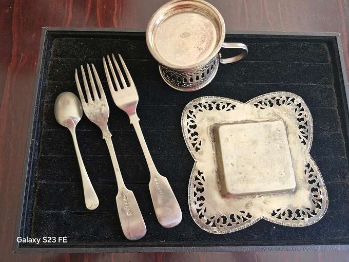 Personal Collection ! Lots of Vintage English EPSN and Silver plated cutlery and related items !