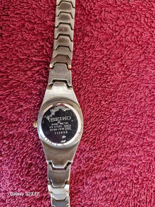 Bargain ! Vintage Seiko Crystal ladies watch !