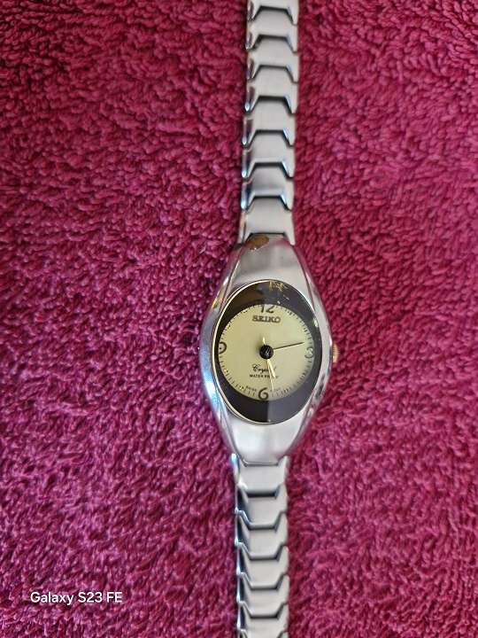 Bargain ! Vintage Seiko Crystal ladies watch !