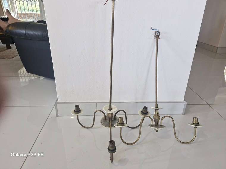 2 x Beautiful Vintage Italian ceiling lights ! Painted porcelain and brass !