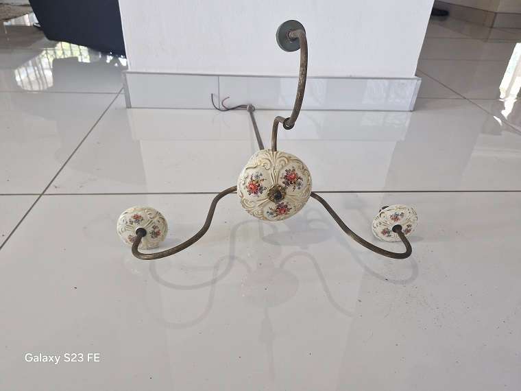 2 x Beautiful Vintage Italian ceiling lights ! Painted porcelain and brass !