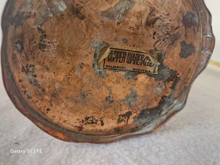 Vintage Rhodesian copper vessel from Salisbury !!