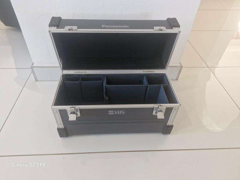 Bargain ! Quality Panasonic Large Aluminum Camera case !!