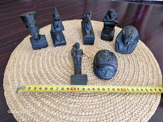 Beautiful ! 7 x Vintage Egyptian Figurines in Black !