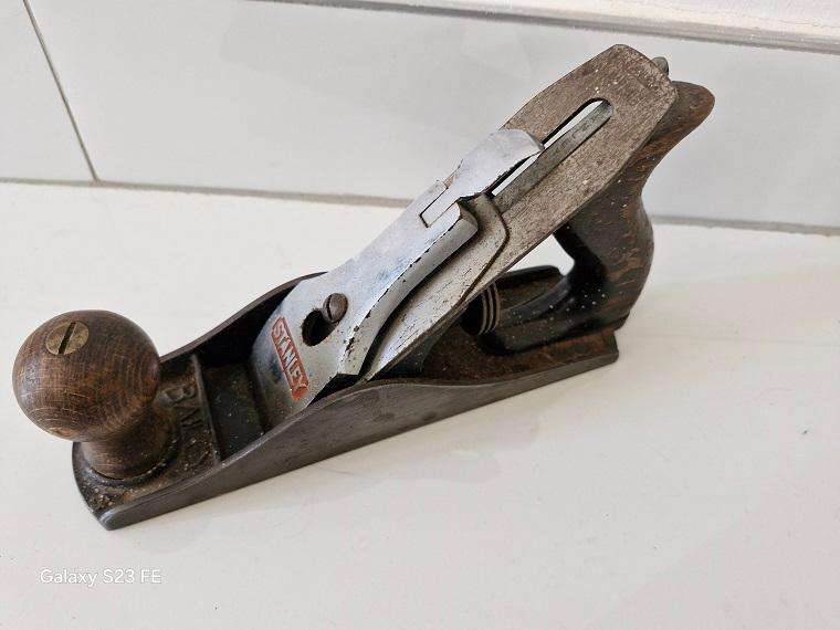 RARE FIND ! Vintage Stanley 4 hand planer in original condition !